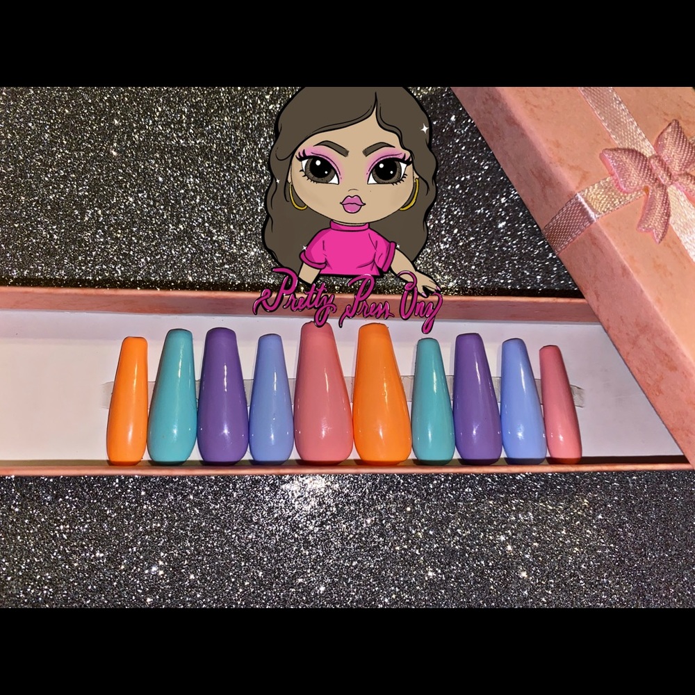 Pastel Rainbow Luxury Press Ons